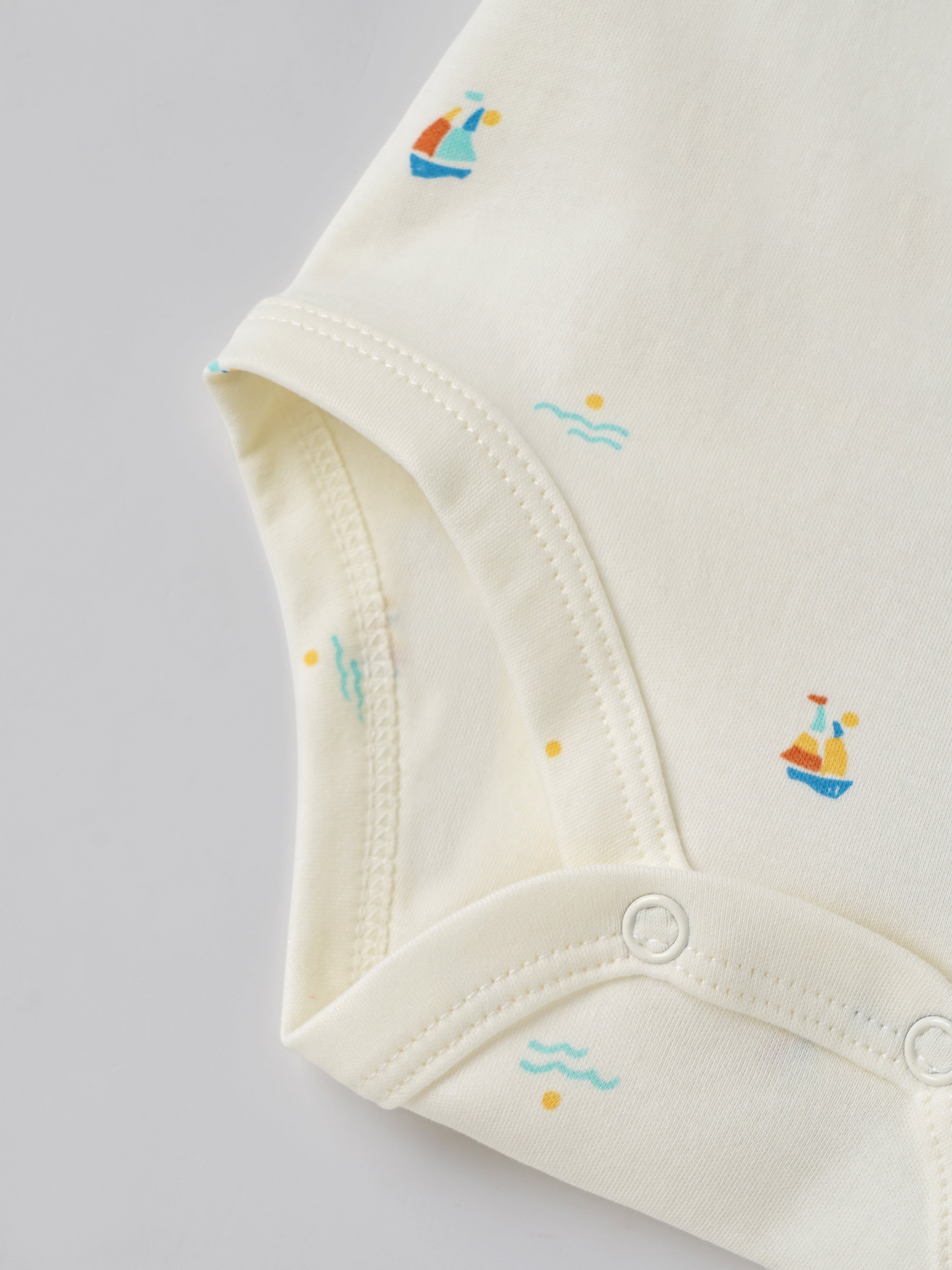 Popees Baby Boys Full Sleeve Cotton Bodysuit| Off-White| 3-36 Months