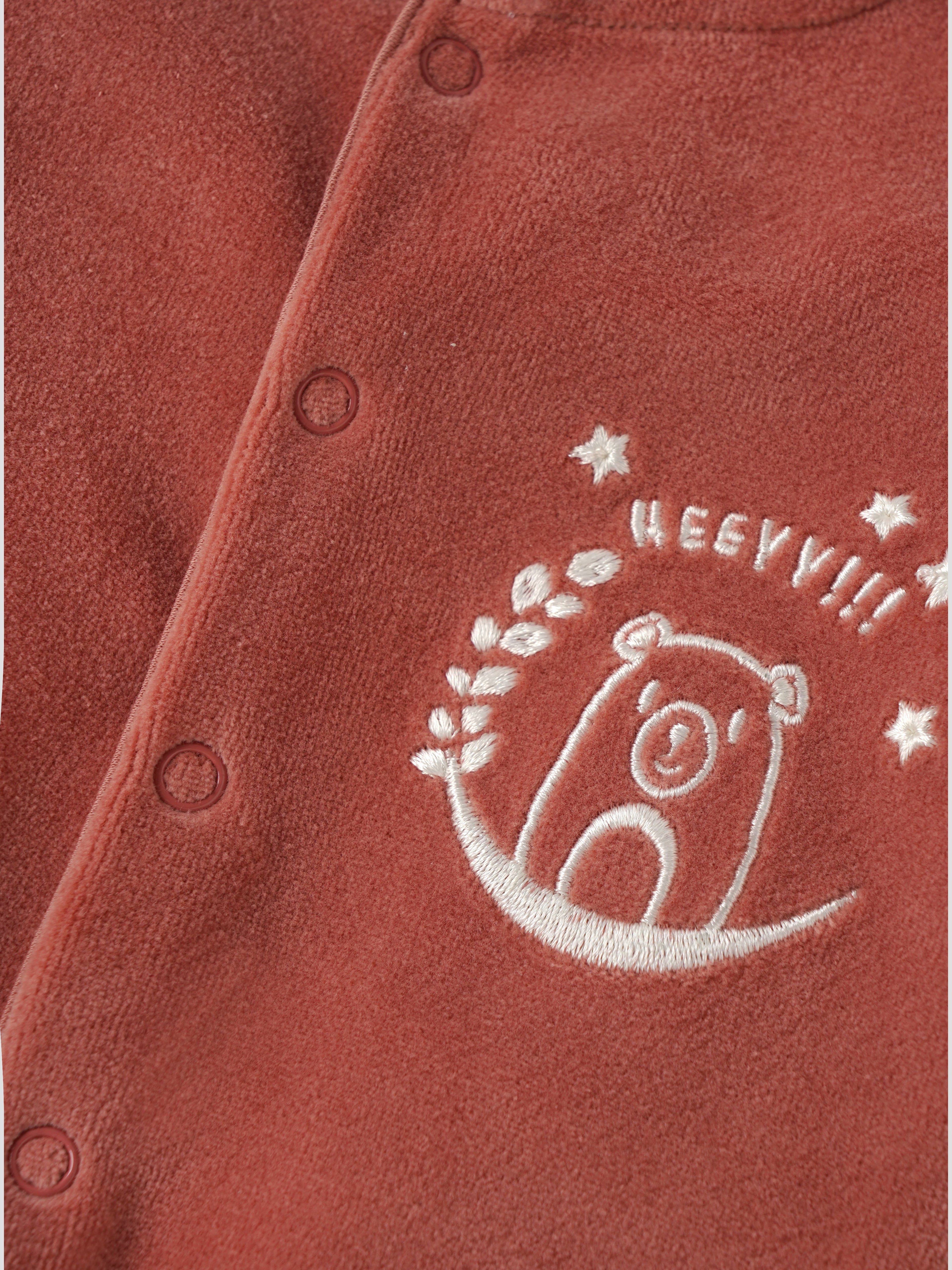 Popees Comfy & Stylish Chest Printed Sleepsuit (0-9 Months)for Newborn Babies