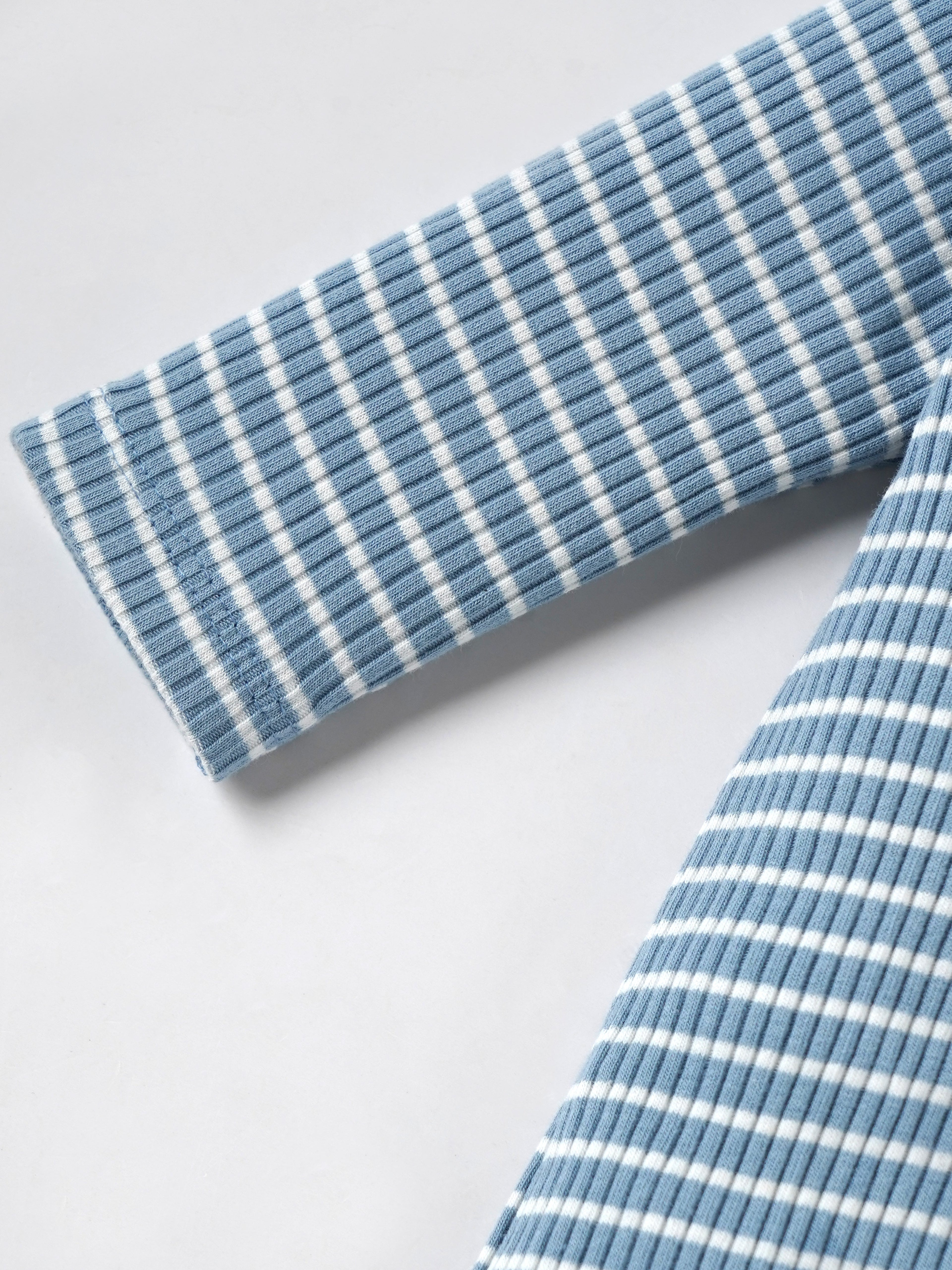 Popees Comfy & Stylish Full-Sleeve Front Open Sleepsuit (0–6 Months) for Newborn Babies